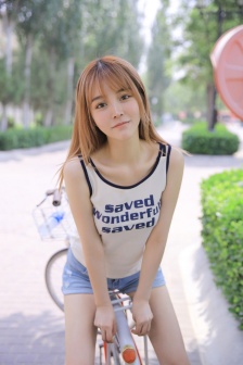 ji中国伊人zz